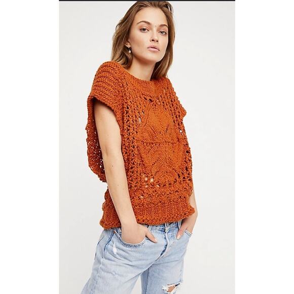 Free People Sweaters - FREE PEOPLE Diamond In The Rough In Camel Brown Crochet Boho Knit Sweater XS